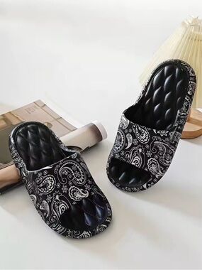 Black Paisley Slide Slippers | Padded Comfort Cloud Slides